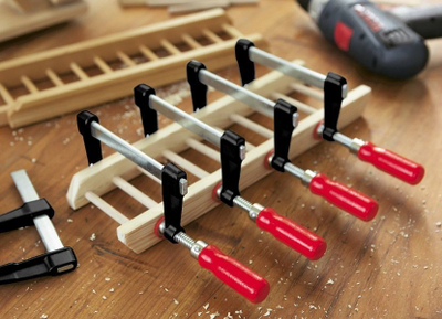 Shtrëngues marangozësh Bessey LIGHTWEIGHT CARPENTRY SCREW CLAMP 150/80mm, hapje 150mm, thellësi 80mm, i zi