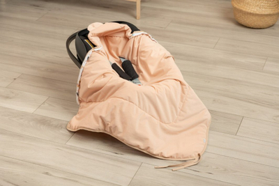 Mbështjellëse për ulëse makine Sensillo Velvet XL Peach Picnic, pambuk velvet, për foshnje, e pjeshkës me print