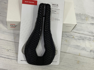 Shalë biçiklete Selle Italia WATT 3D Superflow U3, ergonomike, e zezë