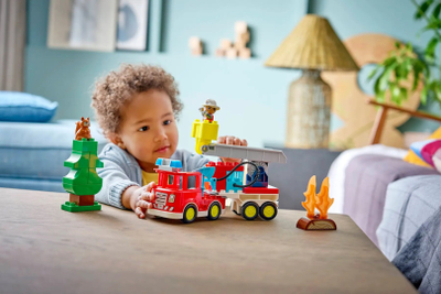 Set lodër LEGO Duplo 10473 Fire Truck, me zjarrfikës, shumëngjyrësh