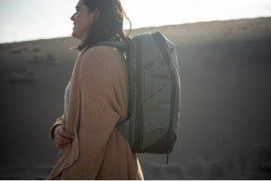 Çantë shpine për udhëtime Peak Design Travel Backpack V2, 30L, jeshile Sage