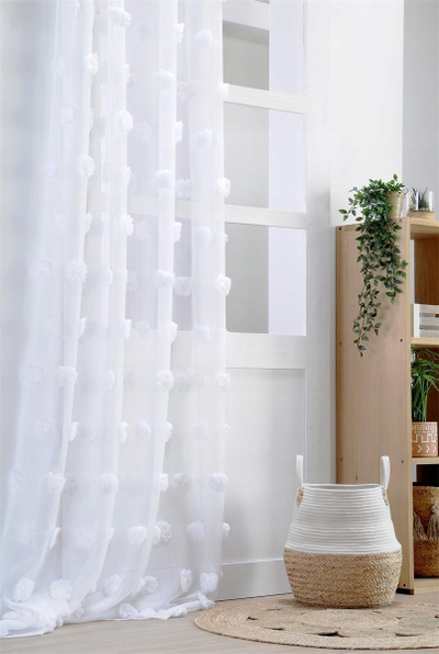 Perde me pompoma White Embroidered Voile, 140x260 cm, poliester, e bardhë