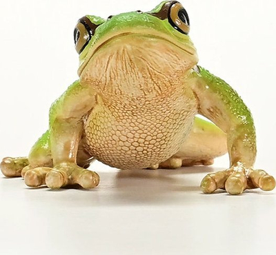 Figurinë lodër Schleich Wild Life bretkosë evropiane e pemës, edukative, e gjelbër