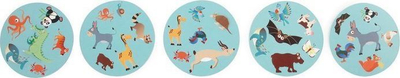 Тркалезна друштвена игра Fat Brain Toys Compact Matching Game Raccoon, за возраст 6 12 години, компактна, многубојна