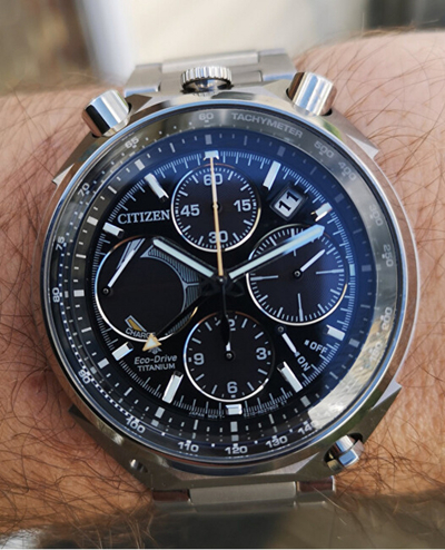 Orë dore Citizen Promaster Eco-Drive Land Chronograph Bull Head AV0080-88E