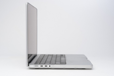 Mbrojtëse ZAGG Snap On Hardshell, për MacBook Pro 13" M1 M2 2020, transparente