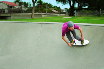 Skateboard Razor Ripsurf 15073390, rrota 360°, deri 100 kg, i bardhë
