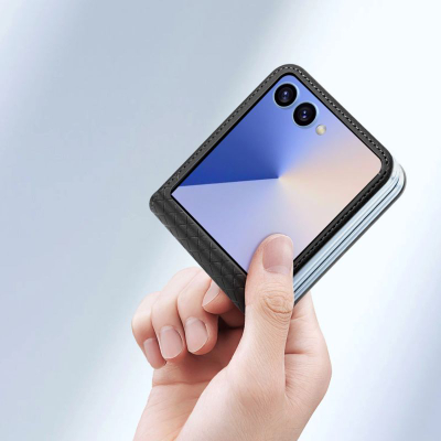 Навлака за телефон Dux Ducis за Samsung Galaxy Z Flip7, заштитна преклопна, проѕирна со рамка, црна