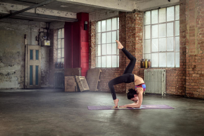 Tapet yoga Reebok RAYG-11030HH, 4 mm, antirrëshqitës, vjollcë