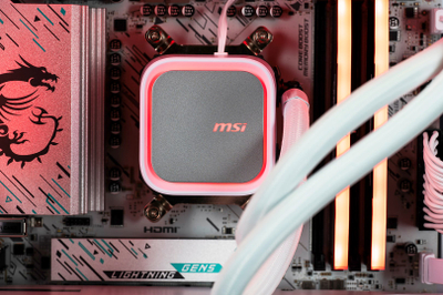 Гејминг компјутер Actina Ryzen 7 7800X3D, 32GB RAM, RTX 5070 Ti, 1TB SSD, бел
