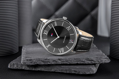 Orë dore meshkuj Tommy Hilfiger, 43mm, rrip lëkure, argjend e zezë