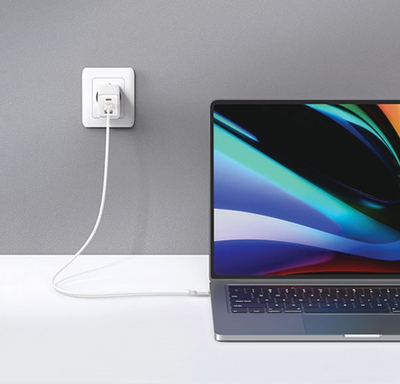 Karikues muri USAMS Sandru Series US CC180, 65W, 2x USB C 1x USB, i bardhë