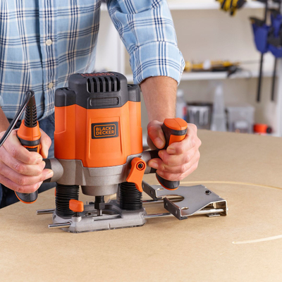 Frezë elektrike Black&Decker KW1200EKA, 1200 W, me 6 freza, portokalli