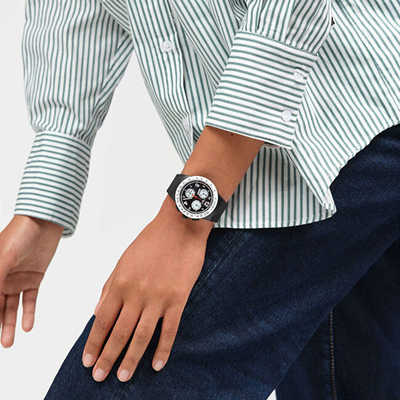 Orë dore për meshkuj SWATCH, e zezë