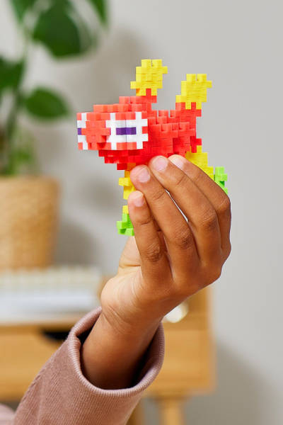 Set ndërtimi Plus Plus Learn to Build Pets, 275 copë, me udhëzues, me ngjyra nga të gjitha