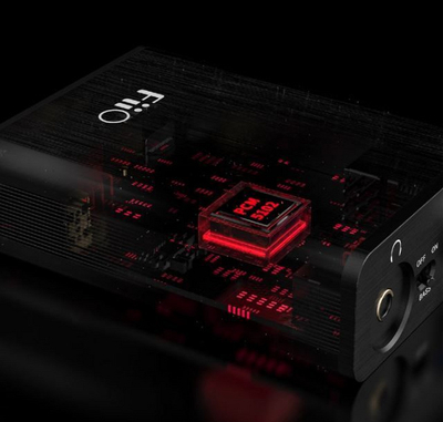 Transistor përforcues i kufjeve FiiO E10K-TC, i zi