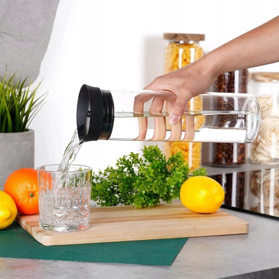 Kraaft Krahincë qelqi me kapak, 1L, sistem derdhjeje i zgjuar, transparente