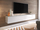 Komodë për TV Dlone 180 (180 x 30 x 33), Bardhë / Hirtë