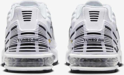 Atlete Nike Air Max Plus 3 GS FN3845, për kalama, nr. EU 38.5, të bardha me të zeza