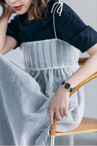 Orë për femra Casio Sheen SHE-4543GL-8AUER (006), e hirtë