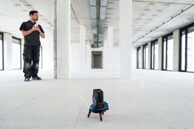 Mbajtës lazer Bosch RM 3, për ambiente të brendshme, me Bluetooth