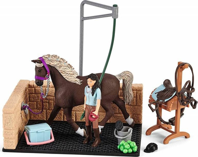 Set lodrash Schleich Horse Club Washing Area with Emily & Luna, figurina kalë dhe vajzë, me aksesorë, shumëngjyrësh