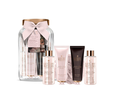 Set Grace Cole Beauty Velvet Rose Krem trupi 50 ml + Krem për duar dhe thonjë 50 ml + Xhel dushi 100 ml + Shkumë vaske 100 ml + Sfunxher