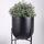 Mbajtëse dekorative për vazo Vilde Flowerpot Flower Stand, metal, 42 cm, e zezë