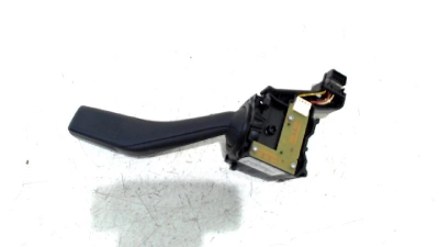 Ndërprerës sinjali Seat Toledo III 1K0953513, 2004-2009, i zi