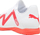 Atlete futbolli për në sallë PUMA FUTURE PLAY IT, për burra, me taban që s’rrëshqet, të bardha me rozë
