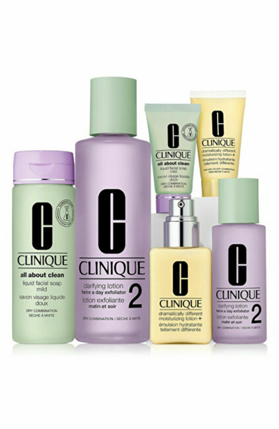Set të thatë dhe të kombinuar Clinique Great Skin Everywhere care, Sapun i lëngshëm për fytyrë 200 ml + 30 ml + Tonik për lëkurën e thatë dhe të kombinuar Losion pastrues 2 (Eksfoliues dy herë në ditë) 487 ml + 60 ml + Emulsion hidratues 125 ml + 30 ml