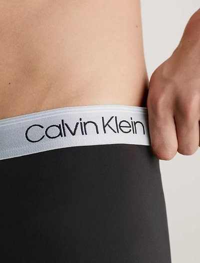 Set mbathje për meshkuj Calvin Klein, 3 palë, të zeza