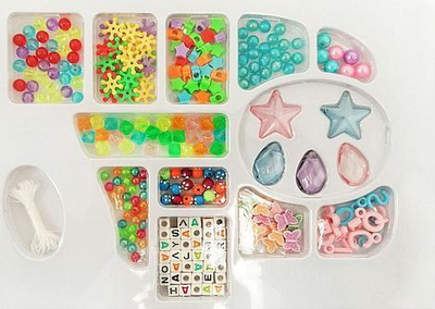 Set rruazash Smily Play BEAD SET IN A BOX SP83789 AN01, kuti organizuese, shumëngjyrësh