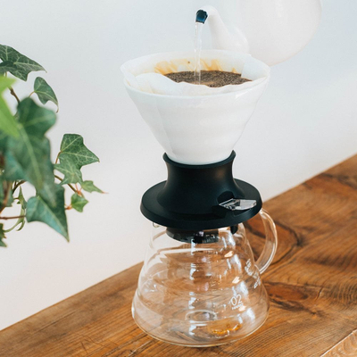 Преливач за кафе Hario Switch V60 02, 200 ml, порцелан, бел