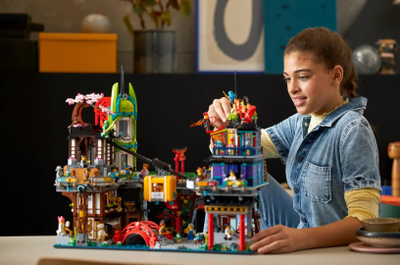 Set lodër LEGO NINJAGO City Markets, 21 minifigura, 4 kate, shumëngjyrësh