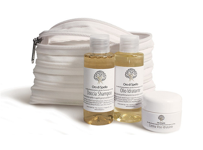 Set Oro di Spello xhel dushi 50 ml + vaj trupi 50 ml + krem për fytyrë 15 ml