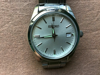 Orë dore Seiko Quartz SUR307P1