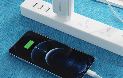 Karikues muri Foneng EU40, 25W, USB C PD QC 3.0, i bardhë