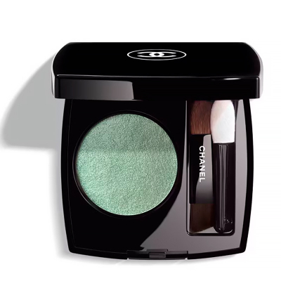 Hija për sy Chanel Ombre Essentielle, me qëndrueshmëri të gjatë, e gjelbër