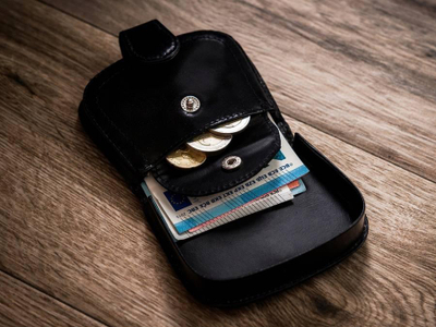 Portofol monedhash Peterson Leather Wallet, lëkurë natyrale, madhësi 7.5x9.5 cm, i zi