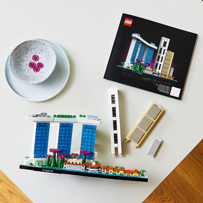Lodër LEGO Architecture Singapore 21057, set ndërtimi për me mbledh