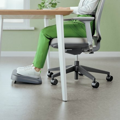 Mbajtëse ergonomike për këmbë Leitz Ergo, e rregullueshme, për tavolinë, e zezë