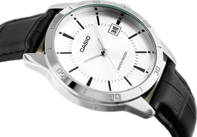 Orë dore Casio MTPV004L-7A, quartz analog, rrip lëkure, e zezë