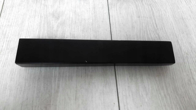 Rubinet lavamani Hansgrohe Metropol, murale e fshehtë, grykë 22.5 cm, e zezë mat