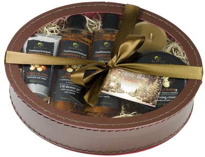 Set Body Tip krem zbutëse + vaj dushi 200 ml + xhel dushi 200 ml + krem për duar 75 ml + qiri
