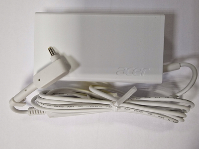 Karikues laptopi Acer AC Adaptor, 65W, i zi