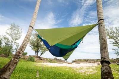 Tendë hamaku Ticket to the Moon Hammock Tarp, najllon ripstop, që s’e ha uji, jeshile