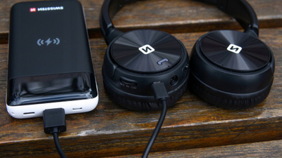 Kufje Bluetooth Swissten Comfort Trix Micro FM, pa tela, me mikrofon, të zeza