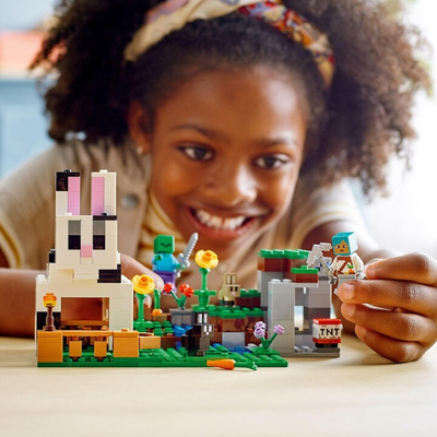 Set lodër LEGO Minecraft 21181 Rabbit Ranch, 340 pjesë