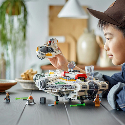 Set LEGO Star Wars Ghost dhe Phantom II, anije kozmike, 5 minifigura, shumëngjyrëshe